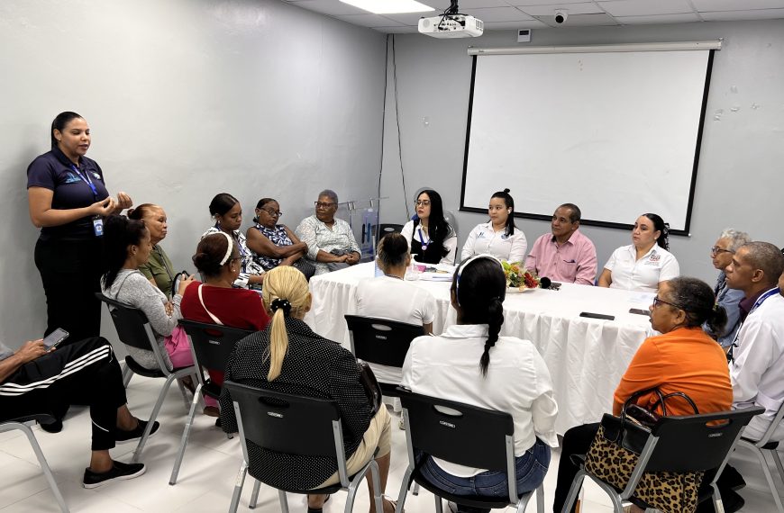 Hospital Regional Ing. Luis L. Bogaert realiza Mesa Redonda con los Usuarios para fortalecer la calidad de los servicios de salud